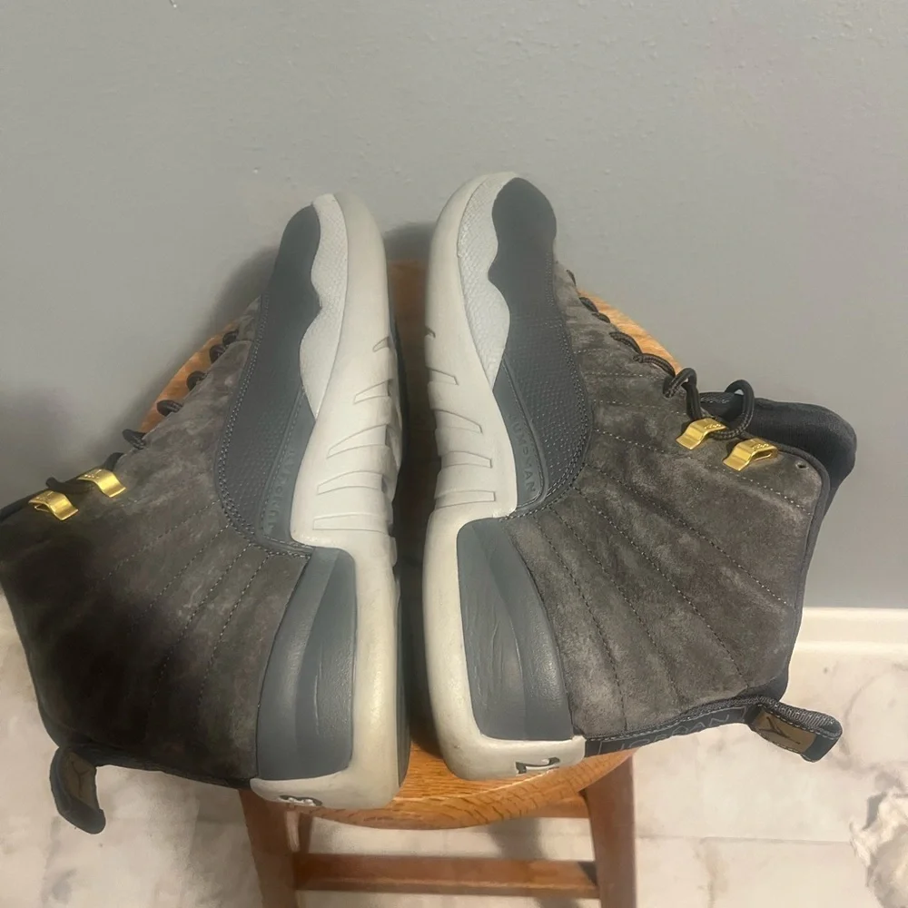 Jordan Black and Gray Athletic Shoes Retro 12 Dark Grey Authentic - Picture 1 of 9